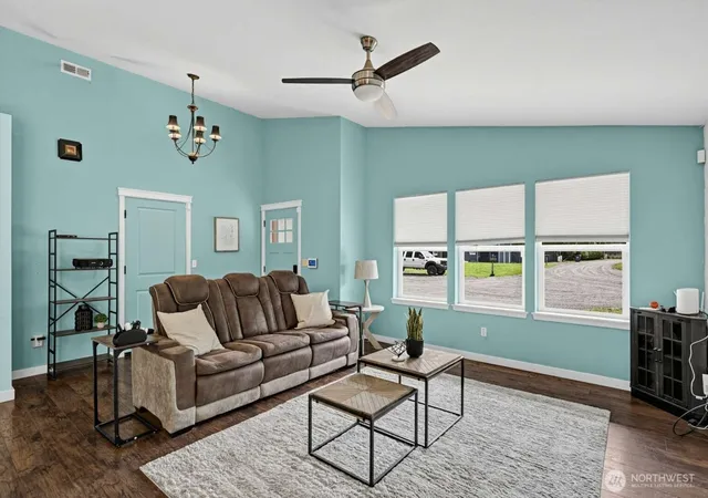 Photo 4 of Single family home for sale at 17403 79th Avenue E, Puyallup, WA 98375 | MLS# NWM2589311 | Listing updated on 2026-10-06
