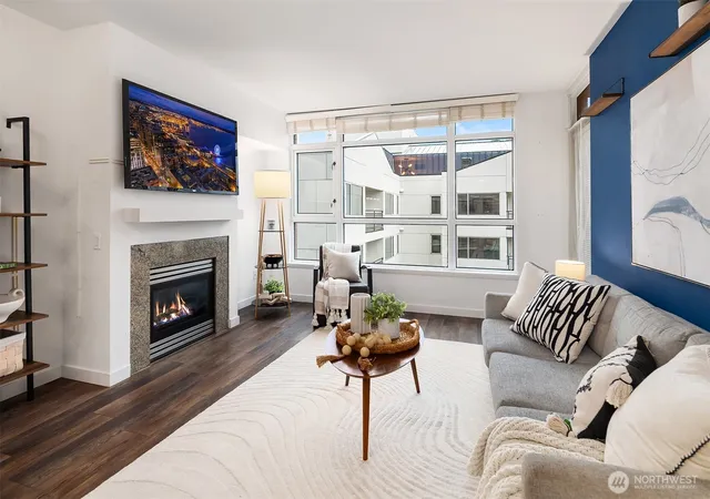 Photo 2 of Condo for sale at 1420 Terry Ave #603, Seattle, WA 98101 | MLS# NWM2589312 | Listing updated on 2026-10-02
