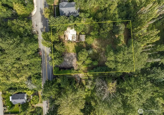 Photo 3 of Single family home for sale at 19920 80th Avenue Ne, Kenmore, WA 98028 | MLS# NWM2589314 | Listing updated on 2026-10-02