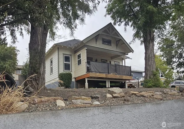 Photo 1 of Single family home for sale at 1673 Main St, Pomeroy, WA 99347 | MLS# NWM2589321 | Listing updated on 2026-10-01