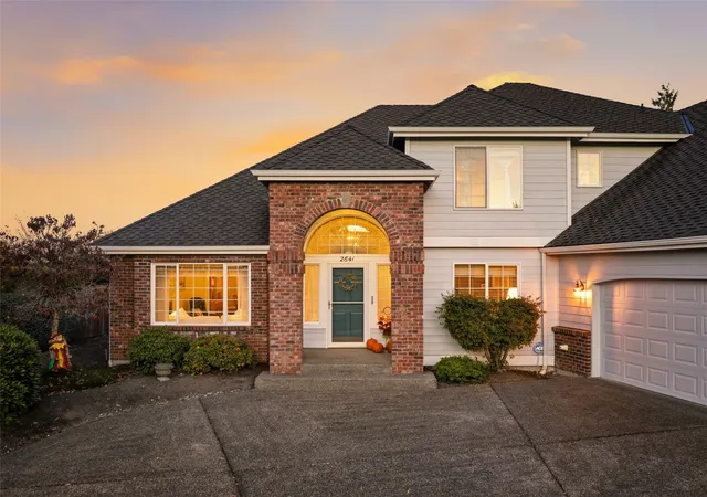 Photo 3 of Single family home for sale at 2641 Thornhill Rd, Puyallup, WA 98374 | MLS# NWM2589326 | Listing updated on 2026-10-22