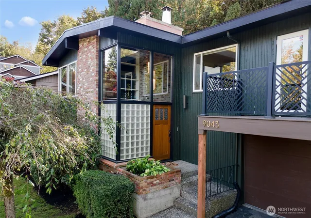 Photo 1 of Single family home for sale at 9043 Matthews Ave NE, Seattle, WA 98115 | MLS# NWM2589334 | Listing updated on 2026-10-08