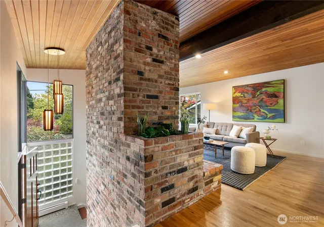 Photo 3 of Single family home for sale at 9043 Matthews Ave NE, Seattle, WA 98115 | MLS# NWM2589334 | Listing updated on 2026-10-08