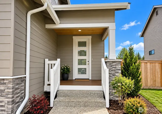 Photo 2 of Single family home for sale at 726 Covington Ave, Snohomish, WA 98290 | MLS# NWM2589340 | Listing updated on 2026-10-02