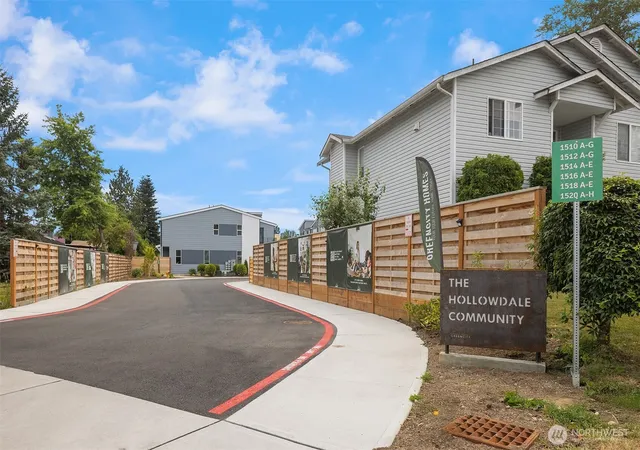 Photo 1 of Townhouse for sale at 1520 Holw Dale Pl #C, Everett, WA 98204 | MLS# NWM2589347 | Listing updated on 2026-10-02