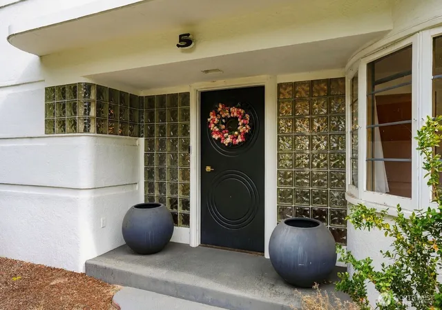 Photo 3 of Single family home for sale at 5 Park Ave, Yakima, WA 98902 | MLS# NWM2589354 | Listing updated on 2026-10-11