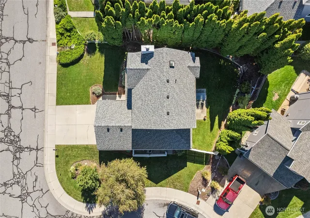 Photo 4 of Single family home for sale at 710 Kriewald Ct, Wenatchee, WA 98801 | MLS# NWM2589356 | Listing updated on 2026-10-01