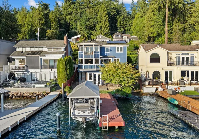Photo 1 of Single family home for sale at 13133 Holmes Point Dr Ne, Kirkland, WA 98034 | MLS# NWM2589359 | Listing updated on 2026-10-01