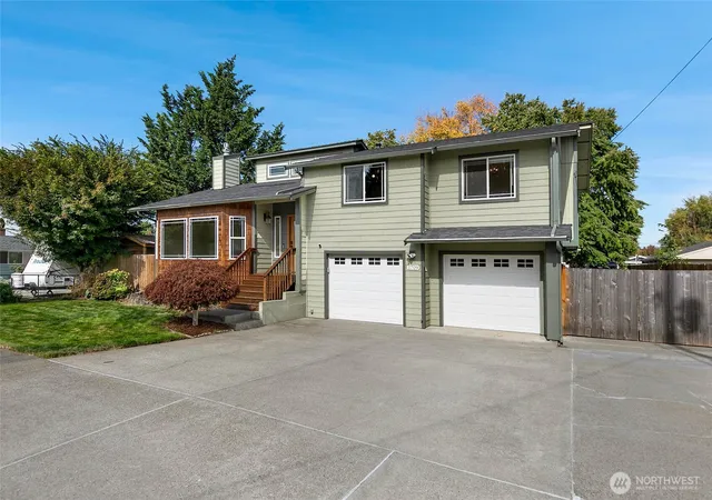 Photo 1 of Single family home for sale at 1709 2nd Street NE, Auburn, WA 98002 | MLS# NWM2589360 | Listing updated on 2026-10-07