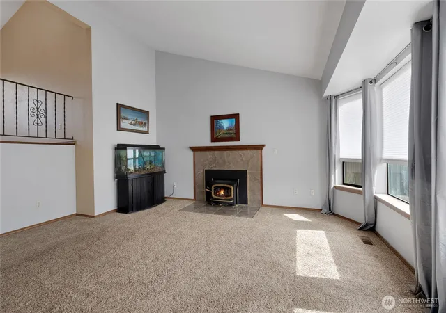 Photo 4 of Single family home for sale at 1525 148th Street E, Tacoma, WA 98445 | MLS# NWM2589362 | Listing updated on 2026-10-01