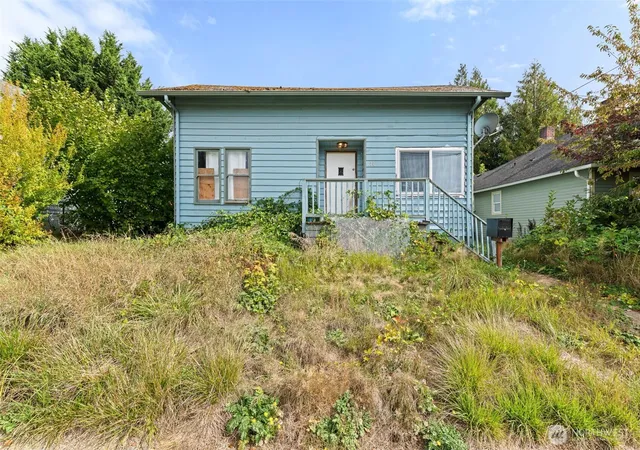 Photo 2 of Single family home for sale at 720 Nw Maryland Ave, Chehalis, WA 98532 | MLS# NWM2589363 | Listing updated on 2026-10-01