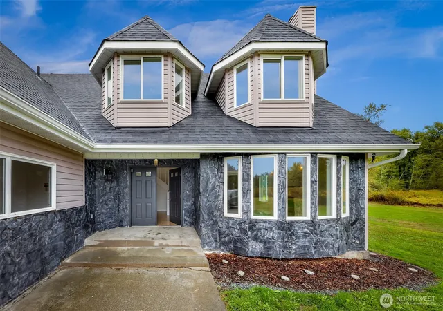 Photo 3 of Single family home for sale at 7976 Kickerville Rd, Blaine, WA 98230 | MLS# NWM2589375 | Listing updated on 2026-10-02