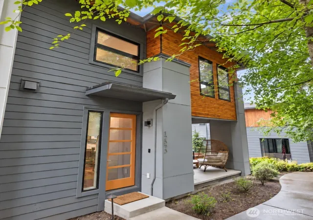 Photo 2 of Townhouse for sale at 12873 Se 75th Road, Newcastle, WA 98056 | MLS# NWM2589382 | Listing updated on 2026-10-02