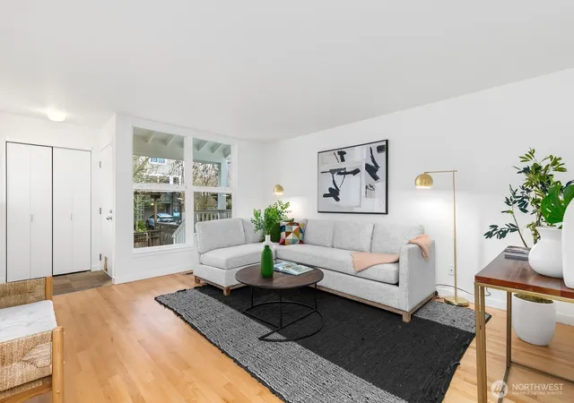 Photo 3 of Townhouse for sale at 6726 35th Place S, Seattle, WA 98118 | MLS# NWM2589390 | Listing updated on 2026-10-01