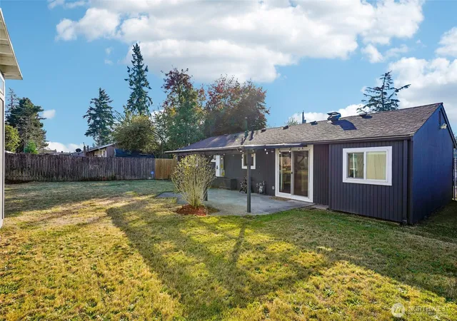 Photo 3 of Single family home for sale at 30628 2nd Avenue SW, Federal Way, WA 98023 | MLS# NWM2589405 | Listing updated on 2026-10-12