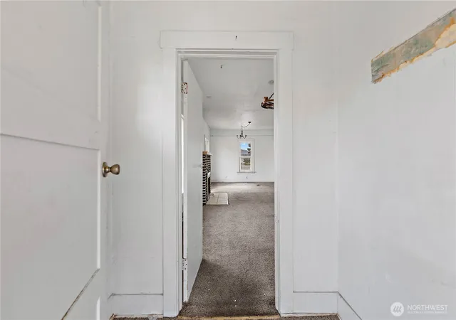 Photo 3 of Single family home for sale at 517 Malaga Ave, Wenatchee, WA 98801 | MLS# NWM2589407 | Listing updated on 2026-10-01