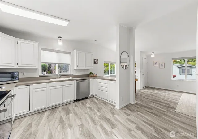 Photo 4 of Manufactured home for sale at 5081 E Gray Sea Eagle Ln SW, Tumwater, WA 98512 | MLS# NWM2589414 | Listing updated on 2026-10-20