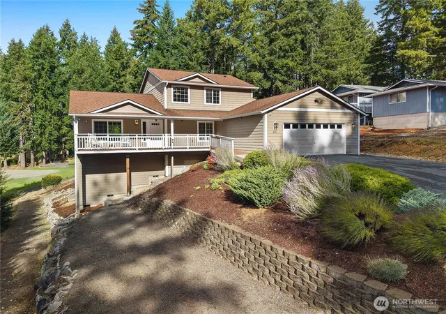 Photo 1 of Single family home for sale at 421 E Rd Of Tralee, Shelton, WA 98584 | MLS# NWM2589415 | Listing updated on 2026-10-01