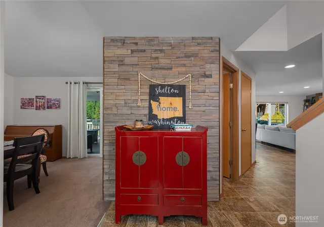 Photo 3 of Single family home for sale at 421 E Rd Of Tralee, Shelton, WA 98584 | MLS# NWM2589415 | Listing updated on 2026-10-01