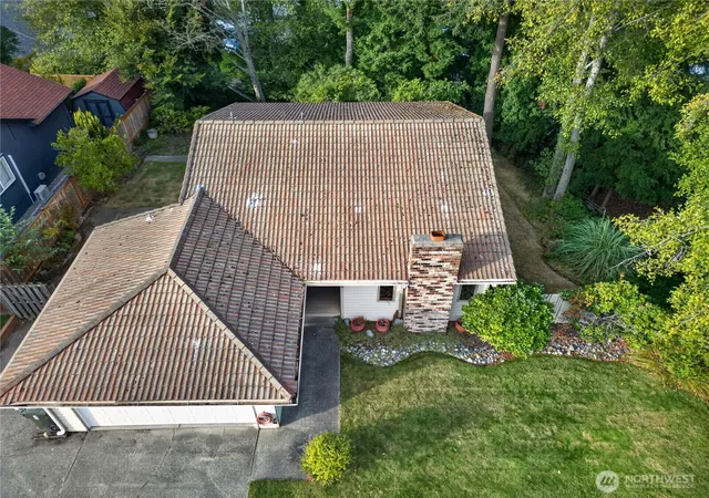 Photo 4 of Single family home for sale at 6401 N 51st Street, Tacoma, WA 98407 | MLS# NWM2589416 | Listing updated on 2026-10-01