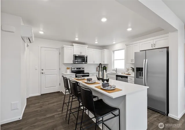 Photo 4 of Single family home for sale at 5170 Emily Way NE #7, Olympia, WA 98516 | MLS# NWM2589424 | Listing updated on 2026-10-02