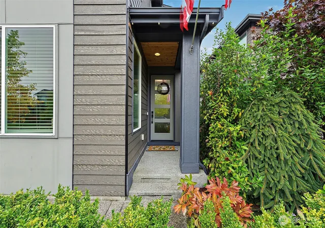 Photo 2 of Single family home for sale at 14708 199th Avenue E, Bonney Lake, WA 98391 | MLS# NWM2589430 | Listing updated on 2026-10-02