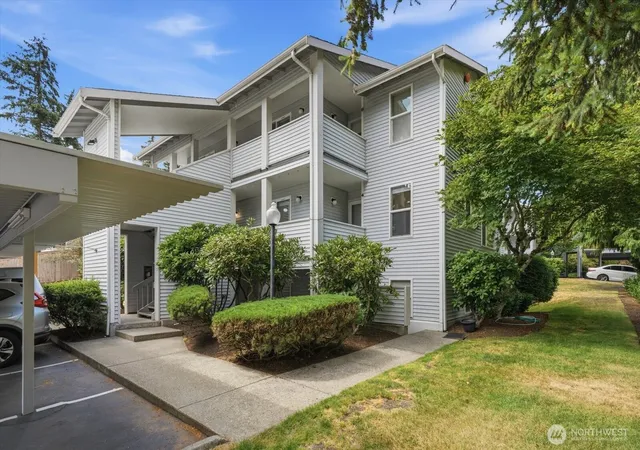 Photo 1 of Condo for sale at 7019 210th Street Sw #4, Lynnwood, WA 98036 | MLS# NWM2589440 | Listing updated on 2026-10-02