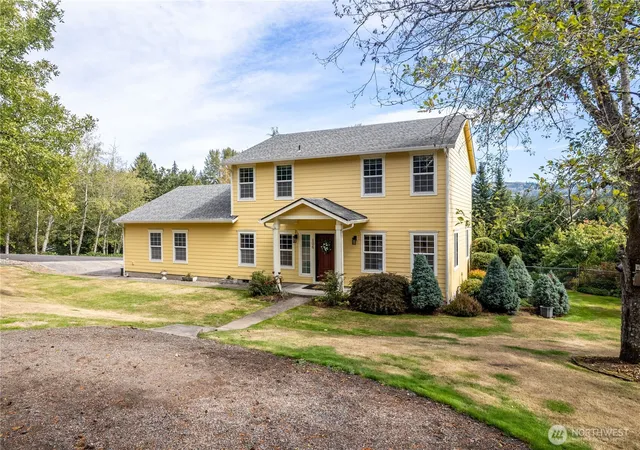 Photo 1 of Single family home for sale at 106 Owl Crk Ct, Kelso, WA 98626 | MLS# NWM2589441 | Listing updated on 2026-10-01