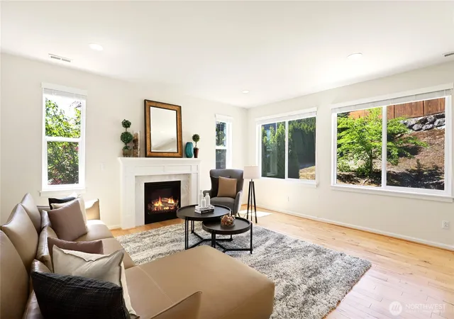 Photo 4 of Single family home for sale at 10922 NE 194th Drive, Bothell, WA 98011 | MLS# NWM2589443 | Listing updated on 2026-10-02