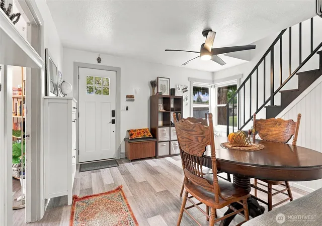 Photo 3 of Single family home for sale at 3316 Y St, Vancouver, WA 98663 | MLS# NWM2589444 | Listing updated on 2026-10-01
