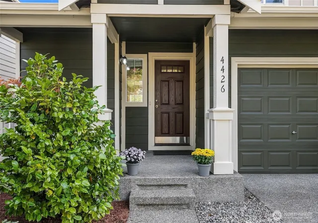 Photo 3 of Townhouse for sale at 4426 Roxanna Loop SE, Lacey, WA 98503 | MLS# NWM2589447 | Listing updated on 2026-10-02