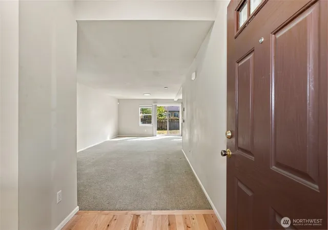 Photo 4 of Townhouse for sale at 4426 Roxanna Loop SE, Lacey, WA 98503 | MLS# NWM2589447 | Listing updated on 2026-10-02