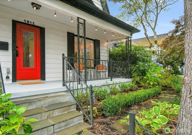 Photo 2 of Single family home for sale at 1812 6th Avenue W, Seattle, WA 98119 | MLS# NWM2589451 | Listing updated on 2026-10-02