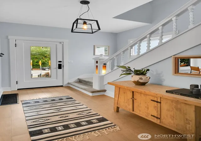 Photo 3 of Single family home for sale at 1812 6th Avenue W, Seattle, WA 98119 | MLS# NWM2589451 | Listing updated on 2026-10-02