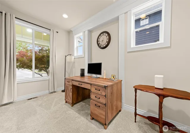 Photo 3 of Single family home for sale at 444 Bondgard Ave E, Enumclaw, WA 98022 | MLS# NWM2589455 | Listing updated on 2026-10-01