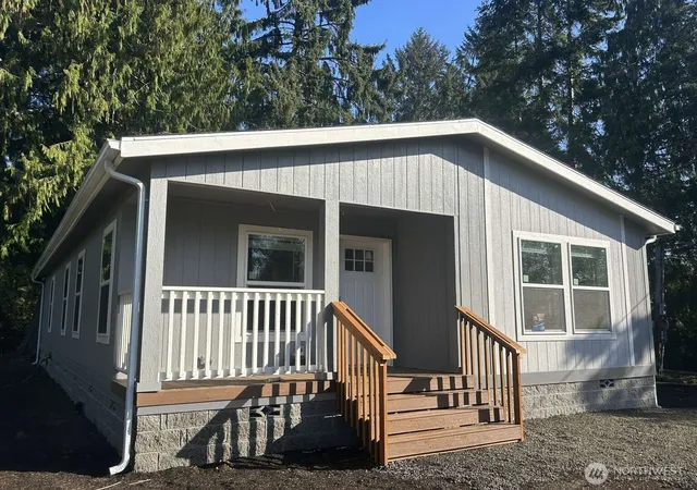 Photo 1 of Manufactured home for sale at 302 W Farrell St, Aberdeen, WA 98520 | MLS# NWM2589457 | Listing updated on 2026-10-01