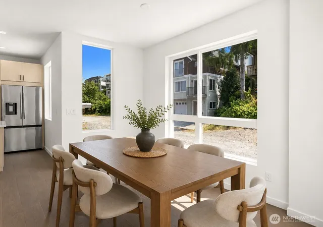 Photo 4 of Condo for sale at 2538 14th Avenue W #E, Seattle, WA 98119 | MLS# NWM2589460 | Listing updated on 2026-10-01