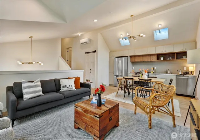 Photo 3 of Single family home for sale at 1705 Martin Luther King Jr Way, Seattle, WA 98122 | MLS# NWM2589461 | Listing updated on 2026-10-02