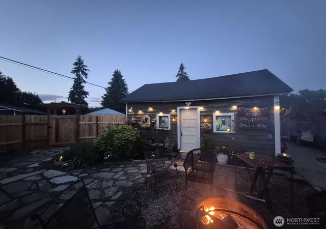 Photo 3 of Single family home for sale at 931 Mill Ave, Snohomish, WA 98290 | MLS# NWM2589464 | Listing updated on 2026-10-01