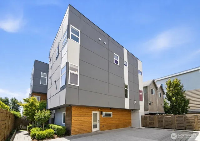 Photo 2 of Single family home for sale at 2247 Nw 64th Street, Seattle, WA 98107 | MLS# NWM2589482 | Listing updated on 2026-10-01