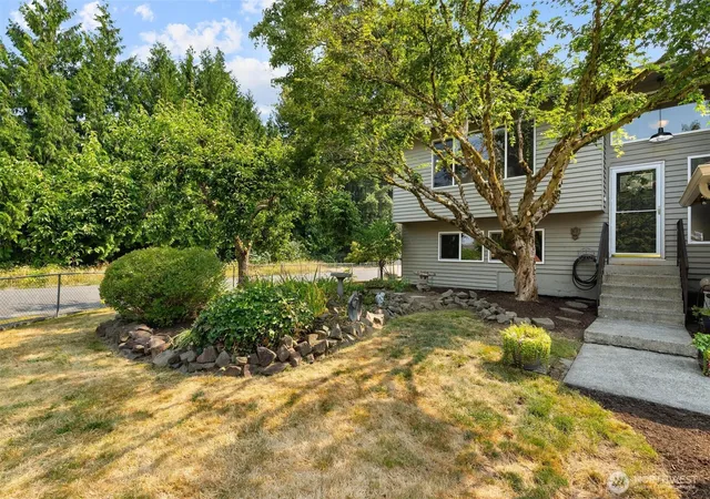 Photo 2 of Single family home for sale at 12817 48th Drive Se, Everett, WA 98208 | MLS# NWM2589483 | Listing updated on 2026-10-01