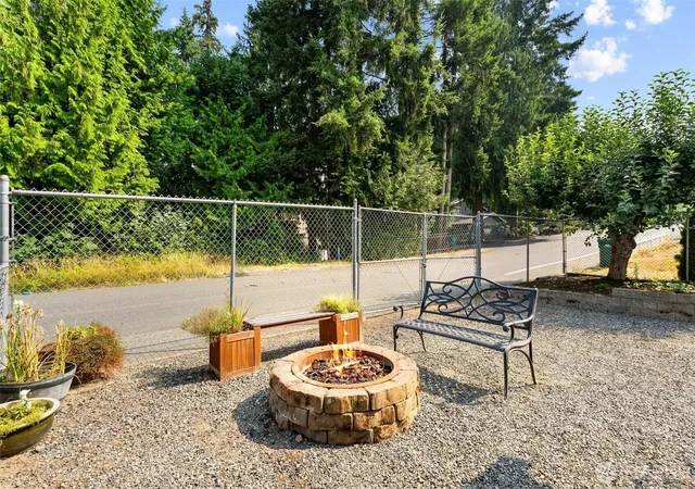 Photo 4 of Single family home for sale at 12817 48th Drive SE, Everett, WA 98208 | MLS# NWM2589483 | Listing updated on 2026-10-01