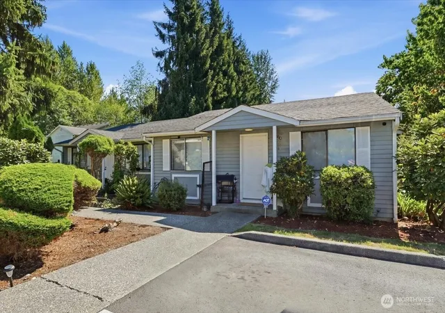 Single family home for sale at 406 E Pioneer St #E, Granite Falls, WA 98252 | MLS# NWM2589486