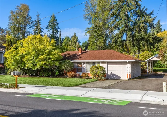 Photo 2 of Single family home for sale at 1129 Madison Ave N, Bainbridge Island, WA 98110 | MLS# NWM2589487 | Listing updated on 2026-10-01
