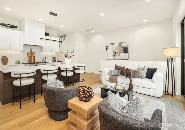 Photo 3 of Townhouse for sale at 286 118th Avenue SE, Bellevue, WA 98005 | MLS# NWM2589499 | Listing updated on 2026-10-02