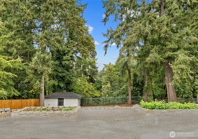 Photo 3 of Single family home for sale at 730 Woodland Way, Kent, WA 98030 | MLS# NWM2589500 | Listing updated on 2026-10-01