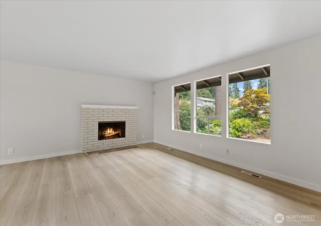 Photo 4 of Single family home for sale at 5819 172nd Place SW, Lynnwood, WA 98037 | MLS# NWM2589518 | Listing updated on 2026-10-01