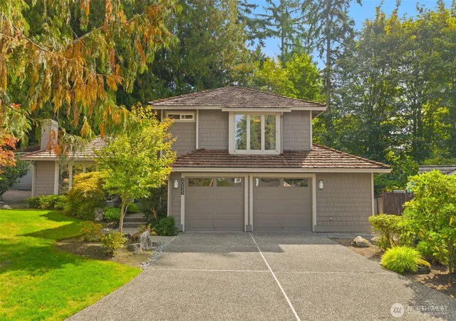 Photo 2 of Single family home for sale at 20535 Ne 37th Way, Sammamish, WA 98074 | MLS# NWM2589527 | Listing updated on 2026-10-02