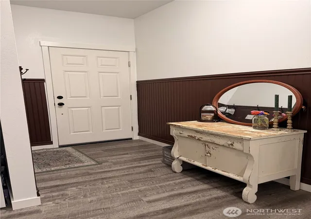 Photo 2 of Single family home for sale at 17621 Se Vine Ln, Yelm, WA 98597 | MLS# NWM2589529 | Listing updated on 2026-10-02