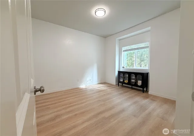 Photo 4 of Single family home for sale at 17621 SE Vine Ln, Yelm, WA 98597 | MLS# NWM2589529 | Listing updated on 2026-10-02